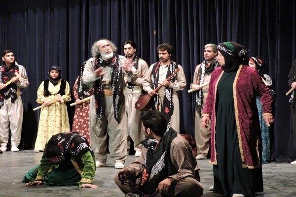 ۱۱ اثر به مرحله رقابت هفدهمین جشنوار تئاتر کُردی سقز راه یافتند