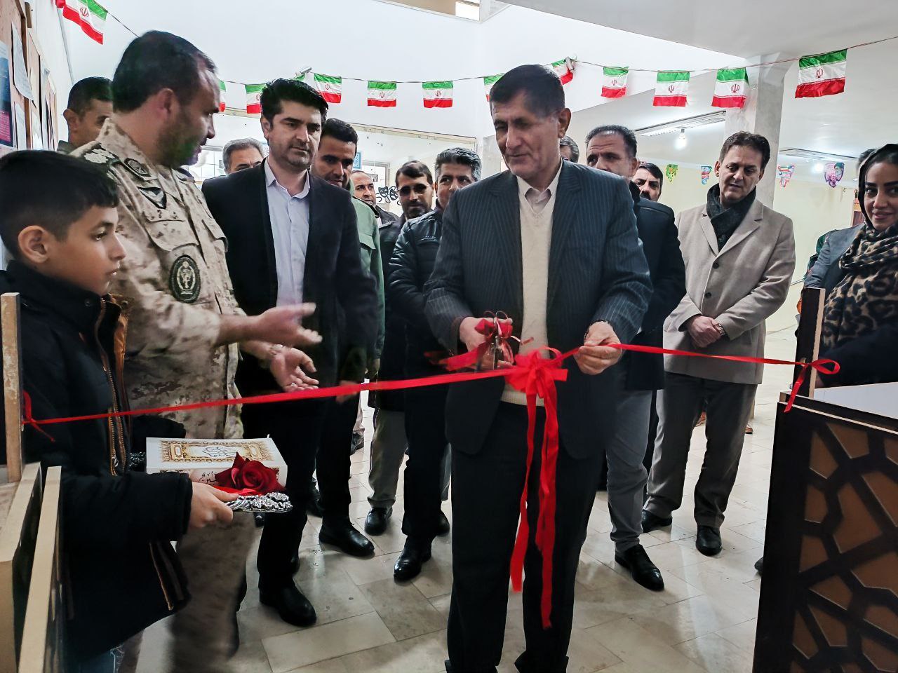 افتتاح نمایشگاه آثار منتخب هنرمندان جنوب استان آذربایجان غربی