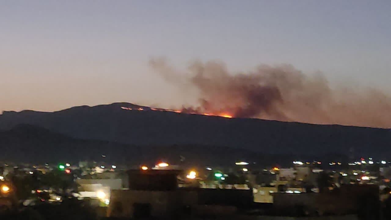 آتش‌سوزی کوه گُرم جهرم پس از ۴۰ ساعت تلاش بی‌وقفه مهار شد