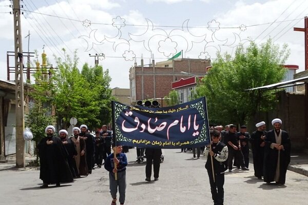 آذربایجان غربی در سالروز شهادت امام صادق(ع) غرق ماتم شد