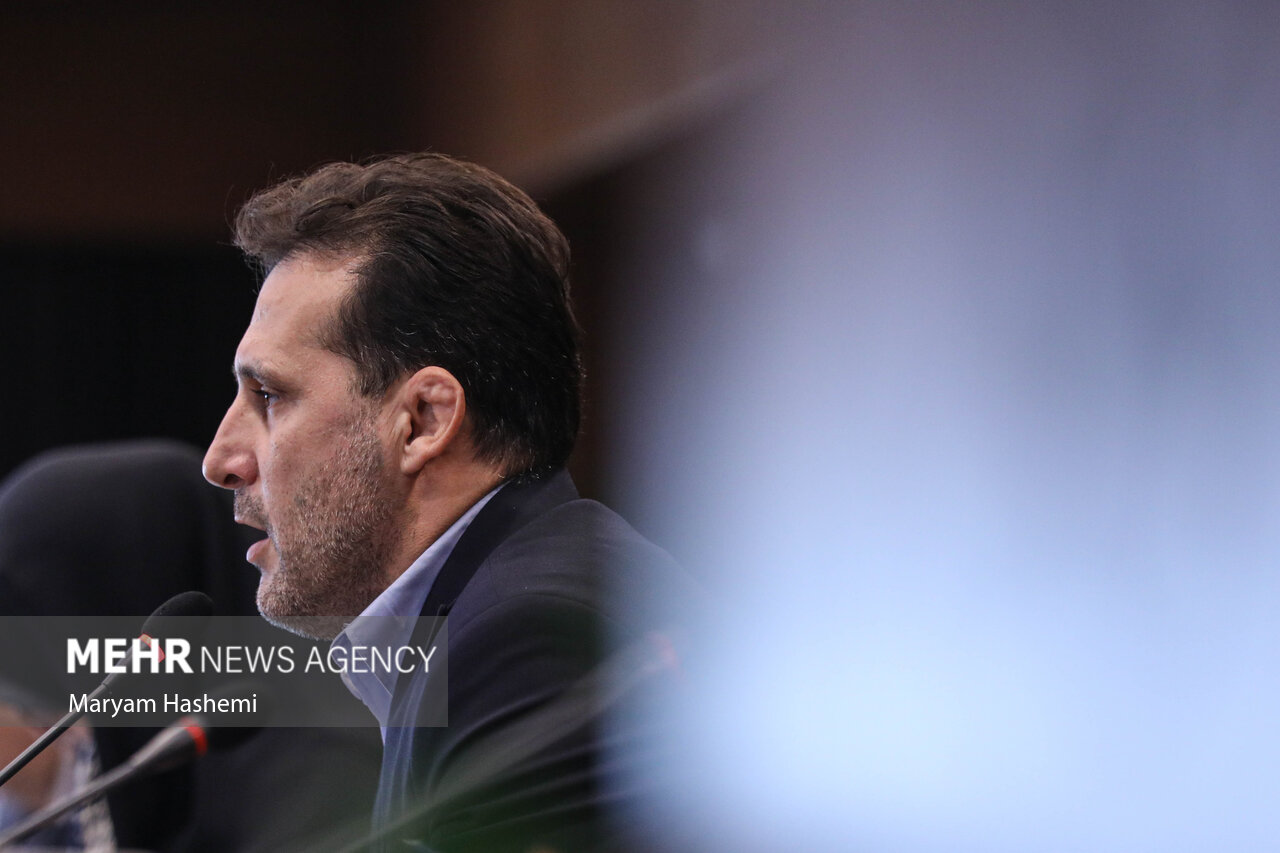 آرش میراسماعیلی: حضور در راهپیمایی مشت محکمی بر دهان دشمن است