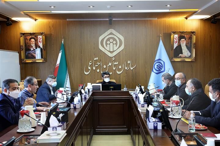 آرمان اصلی انقلاب اسلامی تحقق آزادی و عدالت است