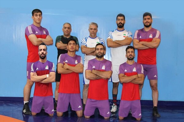 آزادکاران ناشنوا روی تشک آماده سازی برای المپیک