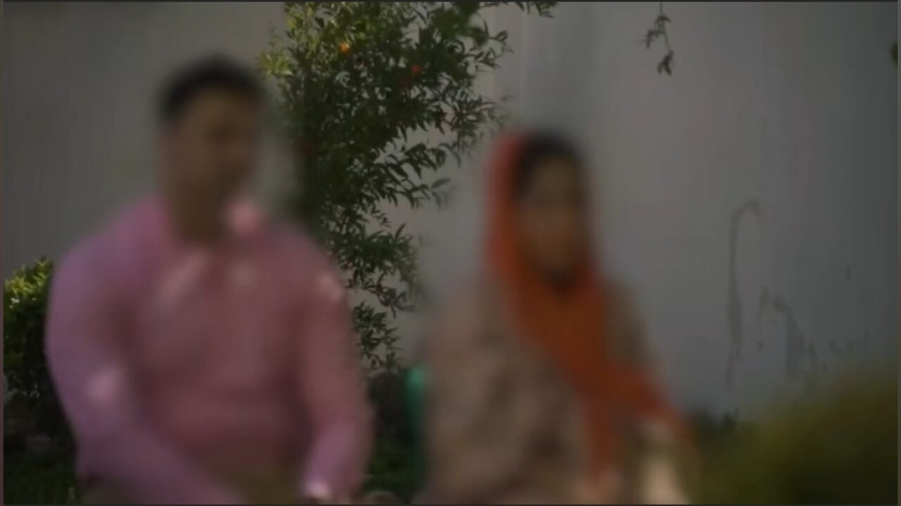 آزمایش اجتماعی حجاب با دوربین مخفی در تاکسی