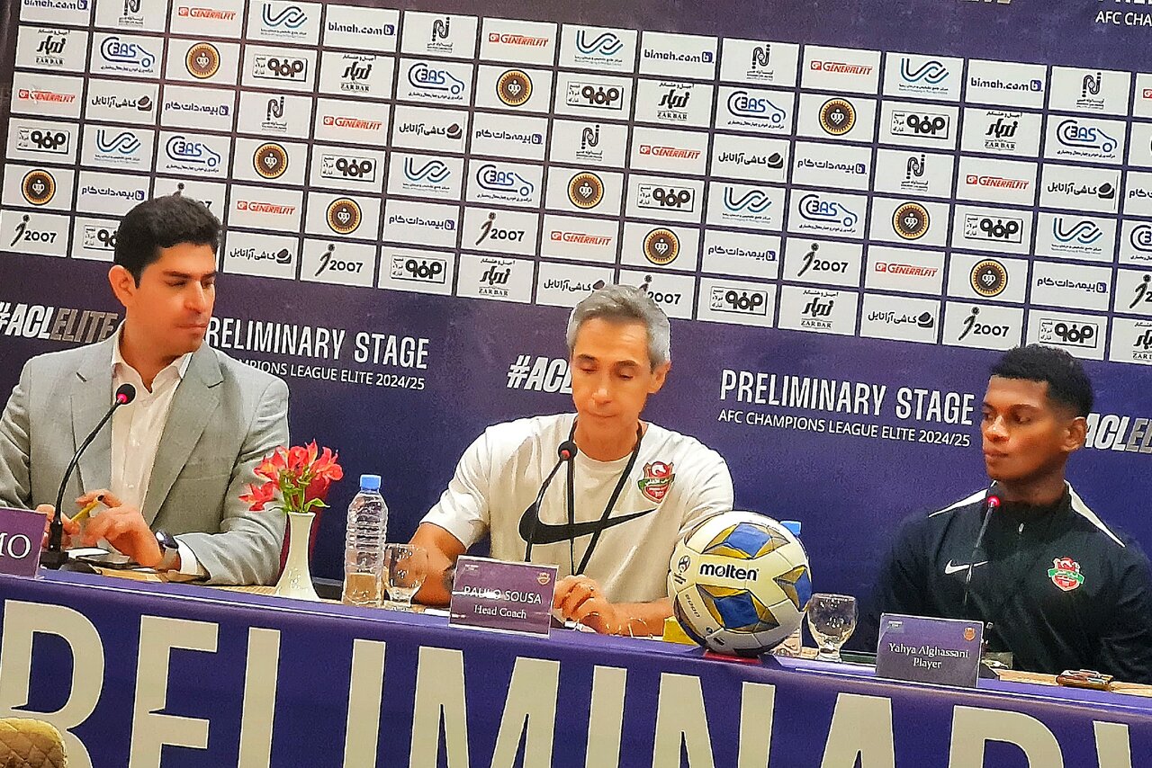 آزمون بازیکن تأثیرگذاری است/ تیم مورایس همیشه سورپرایز
دارد