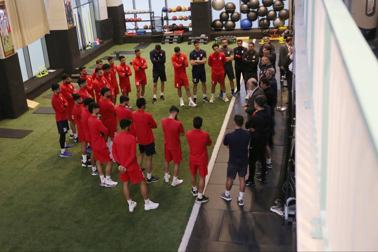 آغاز تمرینات تاکتیکی تیم ملی یک روز پس از حضور ستاره فوتبال هلند