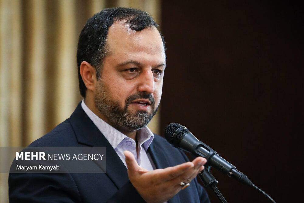 آغاز جلسات تعیین دستمزد کارگران / ادامه عرضه خودرو دربورس