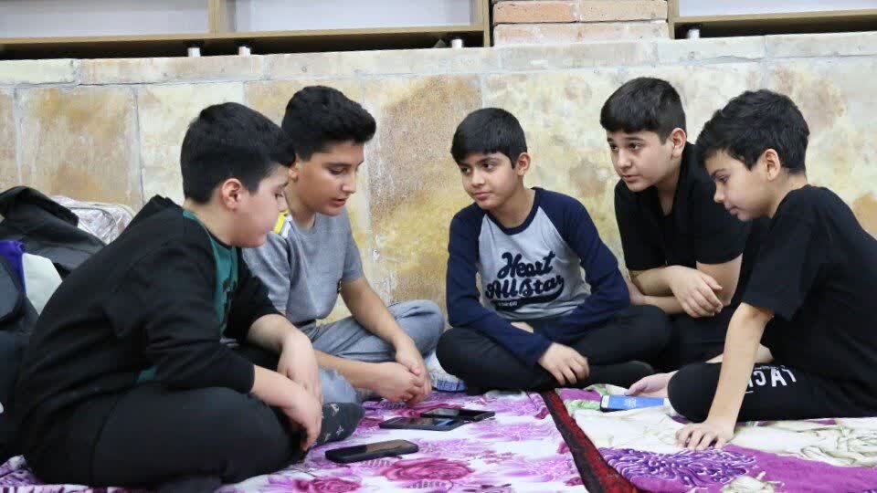 آغاز خلوت عاشقانه بندگان در خانه خدا؛ مسجد جامع سنندج میزبان معتکفین