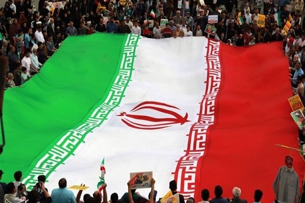 آغاز راهپیمایی باشکوه ۲۲بهمن در ارومیه/طنین فریاد «مرگ برآمریکا»