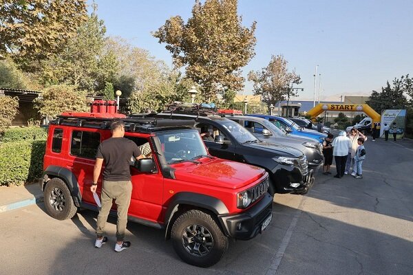 آغاز ماجراجویی خانواده‌ها در پهنه کویر افسانه‌ای مرنجاب