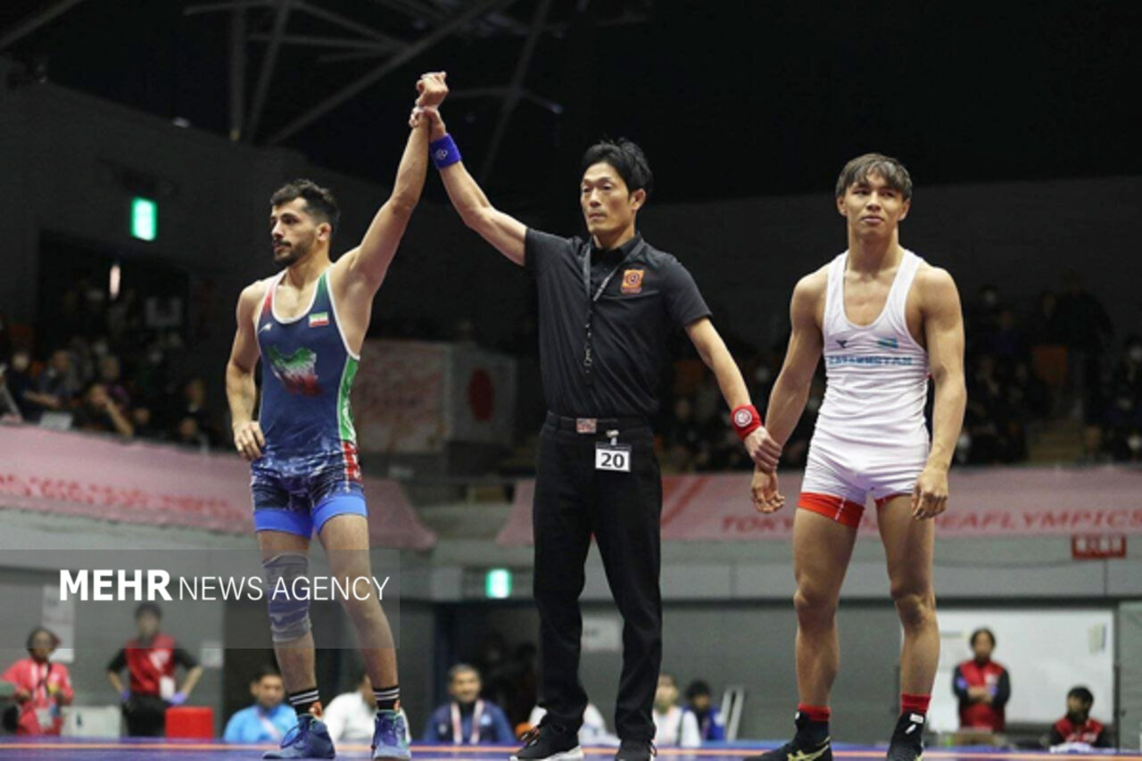 آغاز مدال آوری کشتی با برنز ابوالوفایی؛ هفتمین مدال برای کاروان ایران
