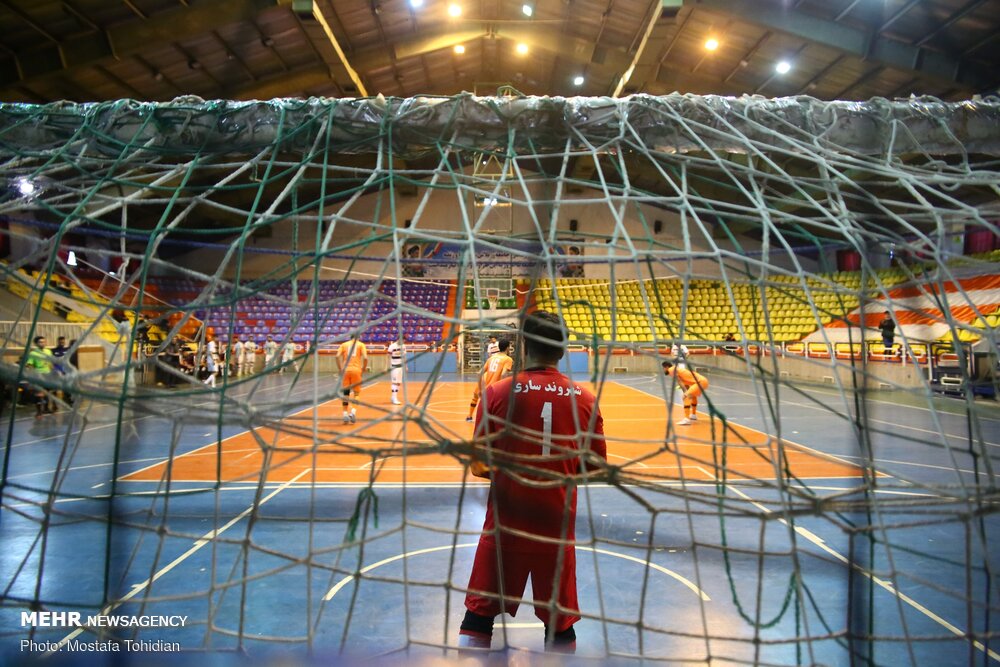 آغاز نیم فصل دوم لیگ برتر فوتسال با نیمه تمام ماندن یک بازی