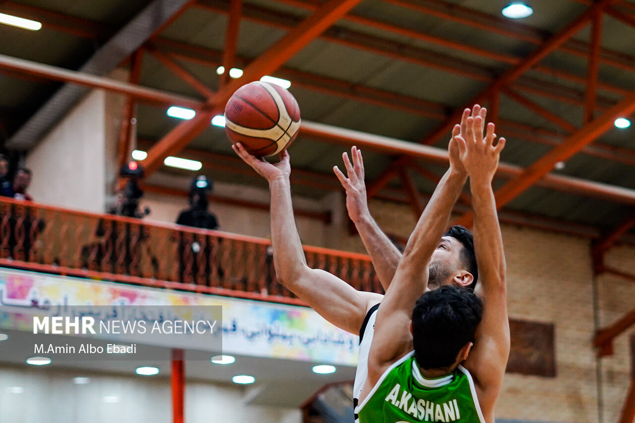 آلودگی هوا مانع برگزاری دیدارهای لیگ برتر بسکتبال نمیشود