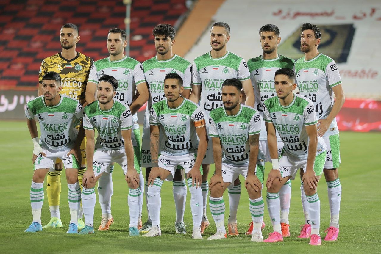 آلومینیوم اراک و گل گهر در نیمه اول به تساوی رضایت
دادند