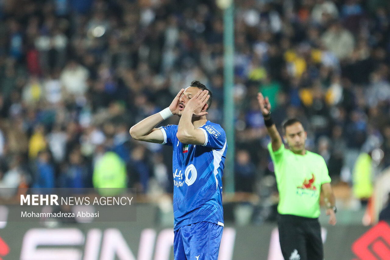 آمار ضعیف مهاجمان استقلال در لیگ برتر/تنها دو گل بیشتر ازآقای گل