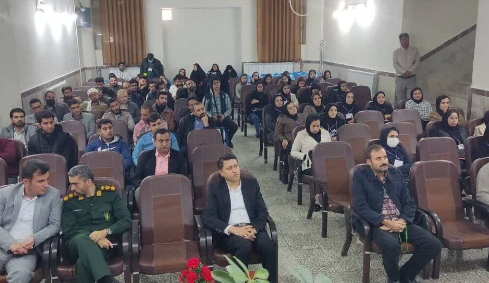 آموزش معلمان جدید دهگلان در راستای پیاده‌سازی سند تحول بنیادین