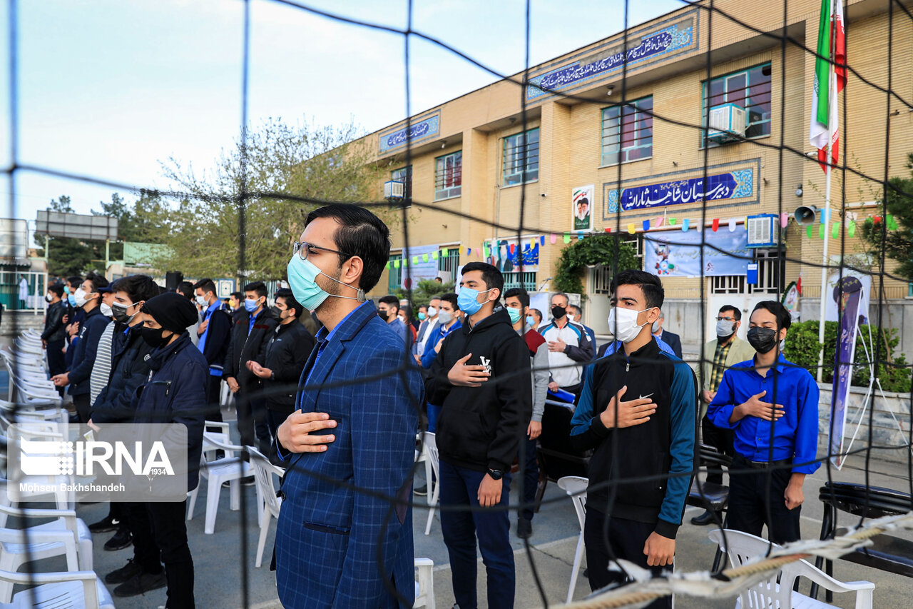 آموزش و پرورش در کتاب درسی خلاصه نمیشود/ تحقق سندتحول با بسته برنامه درسی