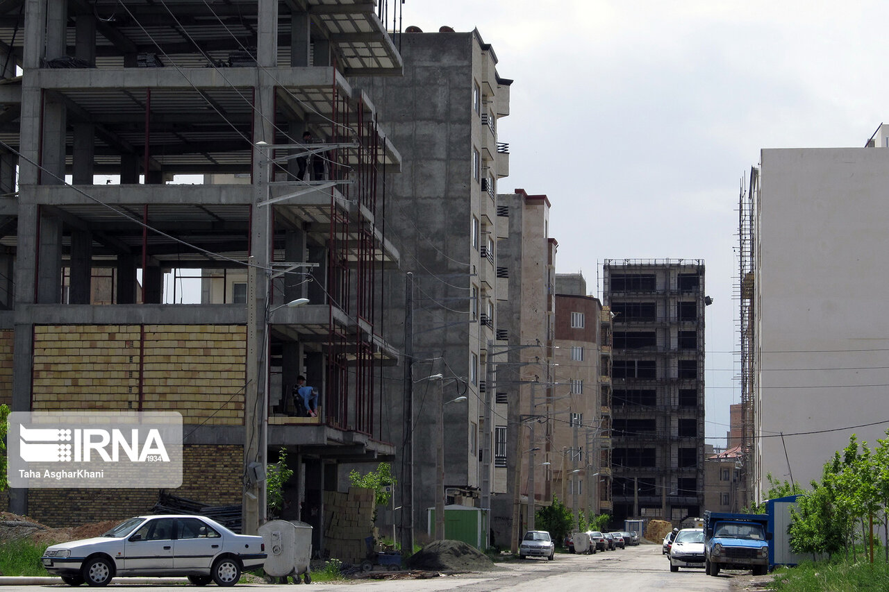 آپارتمان‌سازی غیرمجاز در کوچه دو متری/ سازمان بازرسی پیگیر ساخت‌وسازهای بدون پروانه