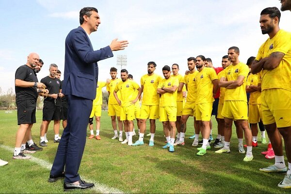 آژیر قرمز برای سرمربی نساجی به صدا درآمد/ رحمتی تیم را تمرین نداد