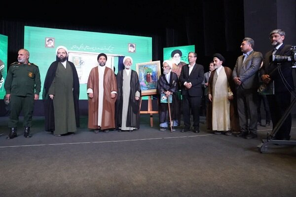 آیتالله قریشی از مفاخر علمی و معنوی حوزههای علمیه است