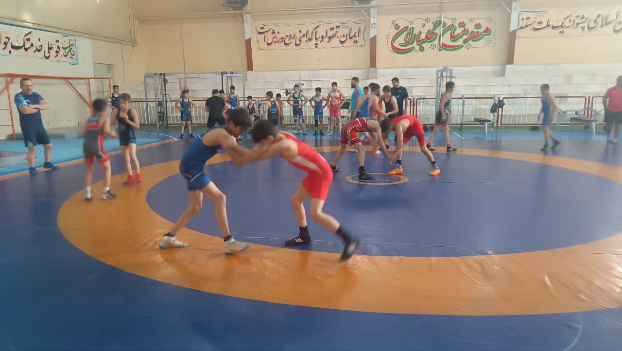 آینده درخشانی در انتظار کشتیگیران نونهال ایران است