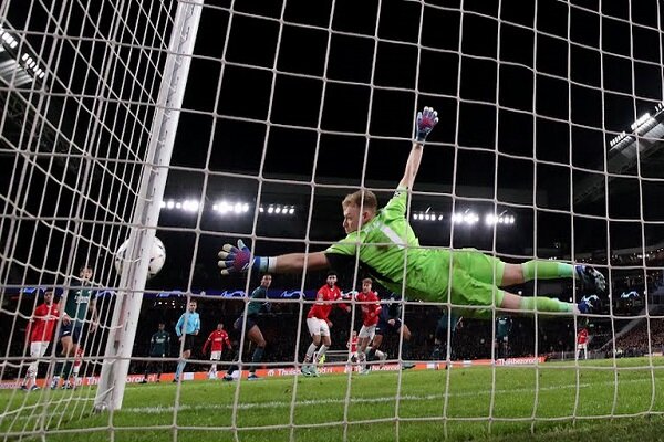 آیندهوون و آرسنال به مرحله حذفی صعود کردند