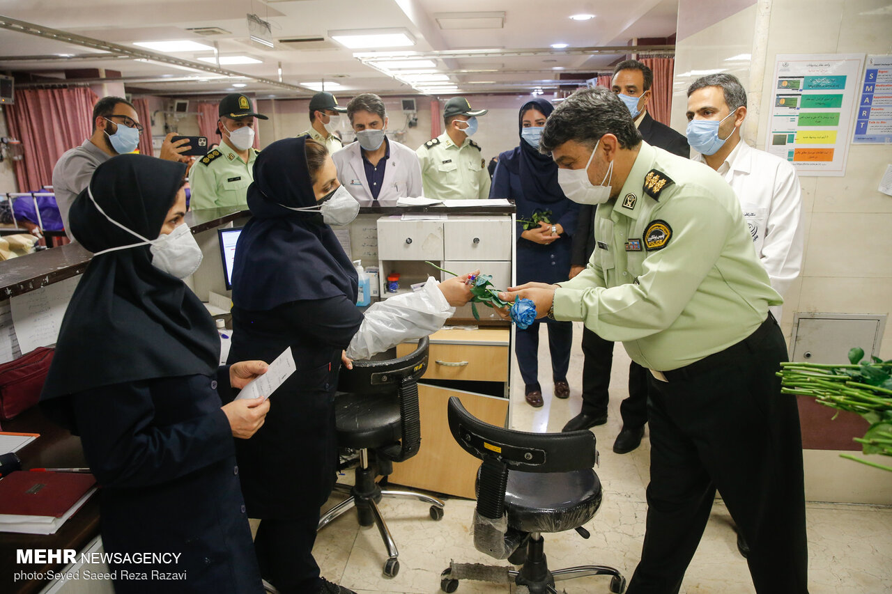 آیین تجلیل از پزشکان بیمارستان رسول اکرم (ص) به مناسبت روز پزشک