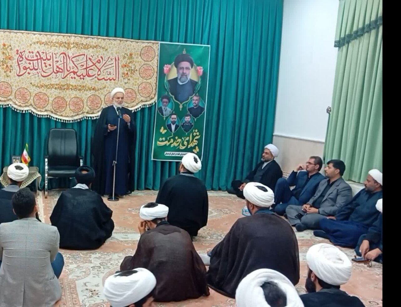 آیین شهدای خدمت در دفتر نماینده ولی فقیه کردستان برگزارشد