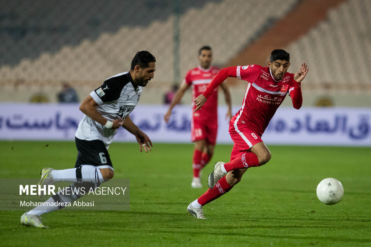 ابهام درباره ادامه حضور بازیکن تاثیرگذار پرسپولیس در ترکیب