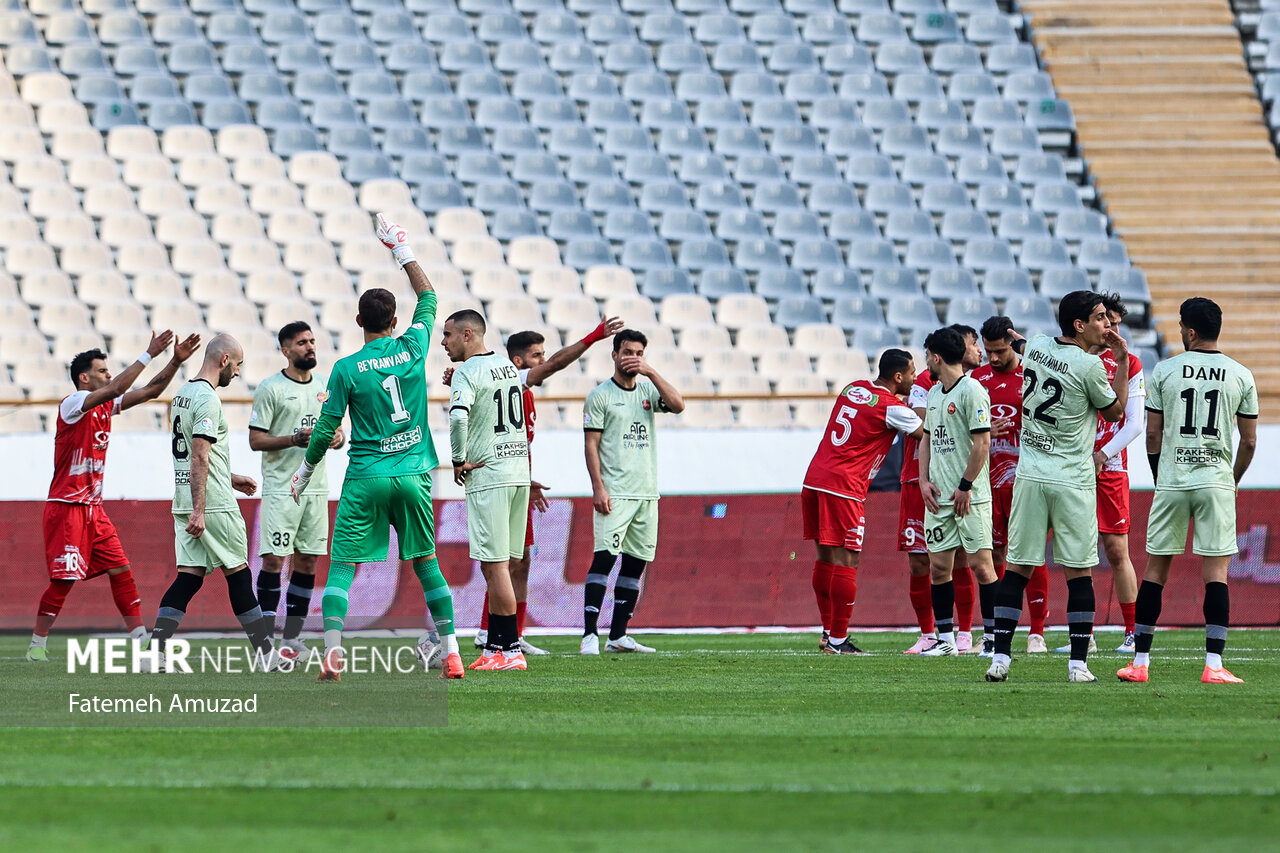 اتهام به فدراسیون فوتبال به خاطر دو بازیکن؛ حمایت شائبه‌دار از تراکتور