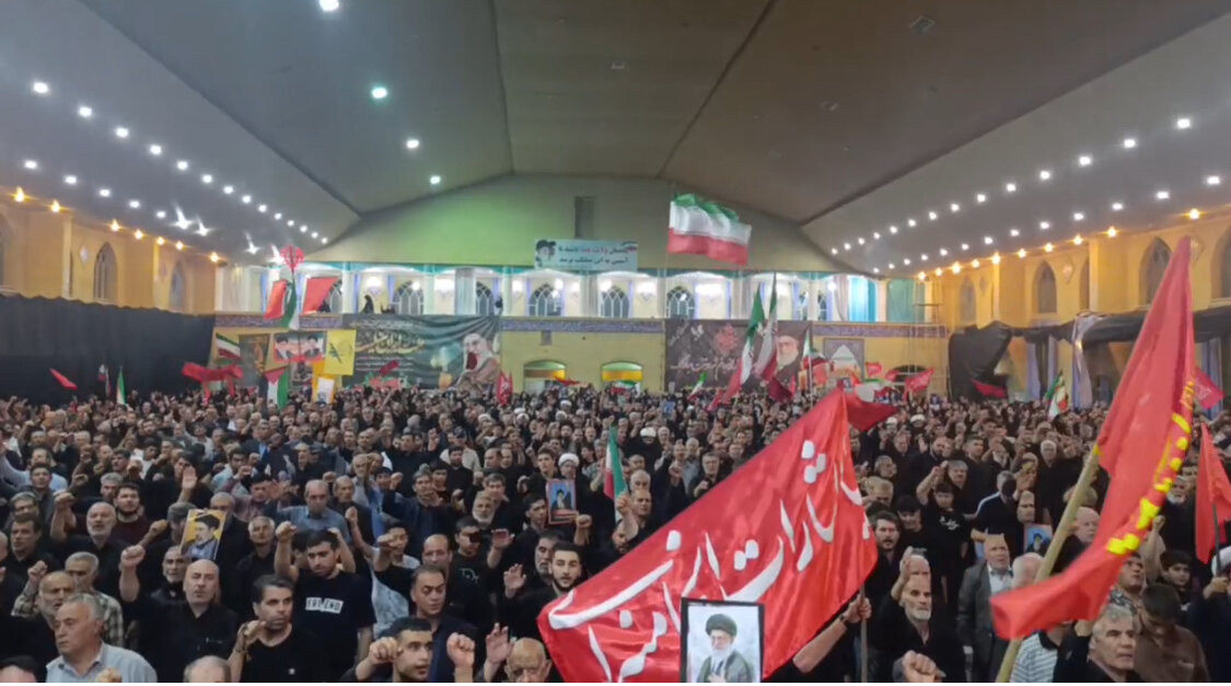 اجتماع باشکوه مردم سلماس در بزرگداشت رهبر شهید انقلاب