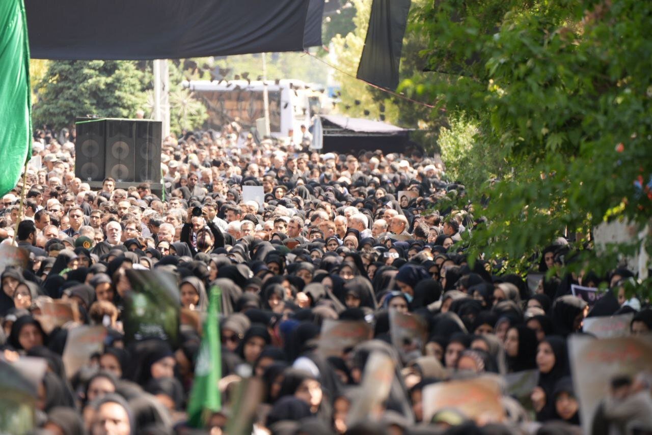 اجتماع بزرگ مردم ارومیه در گرامیداشت شهید جمهور و شهدای
خدمت‌