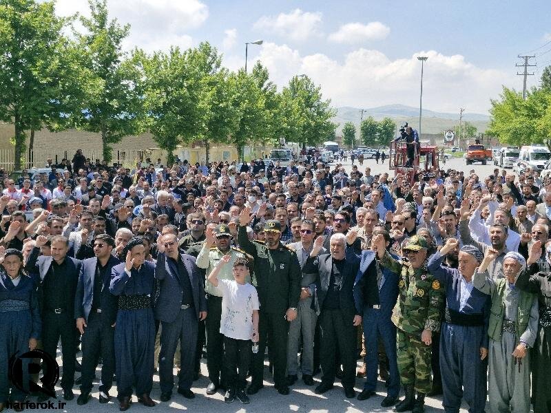 اجتماع مردم مهاباد در فراق شهید آیت‌الله رئیسی و
همراهانش
