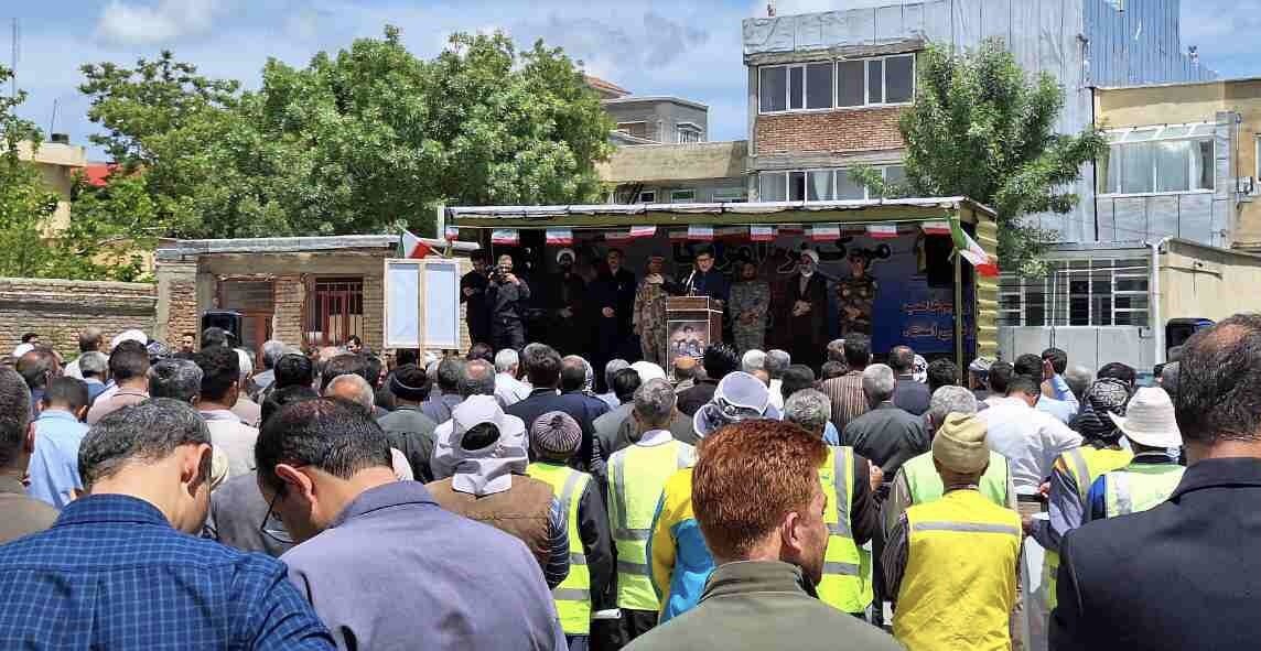 اجتماع مردم پیرانشهر برای گرامیداشت یاد و خاطره شهدای
خدمت