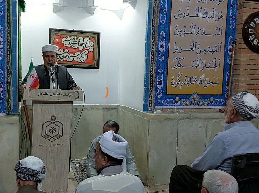 اجرای برنامههای نو توسط دولت راهکار برون رفت از مشکلات است