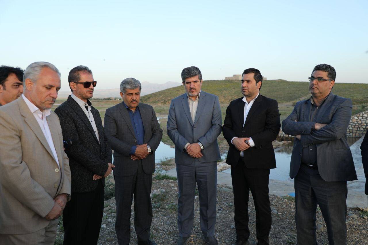 اجرای سازههای آبخیزداری در اولویت قرار گیرد