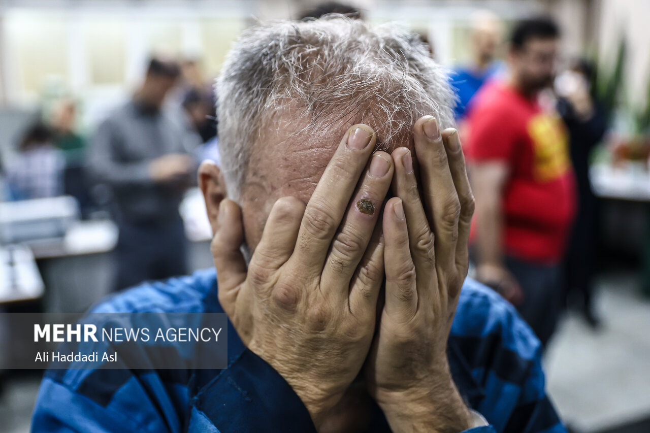 اجرای طرح پاکسازی پارکها در گرمسار؛ ۲۱ معتاد دستگیر شدند