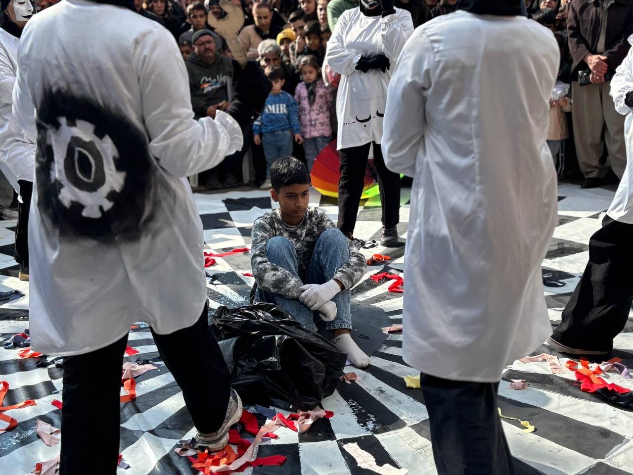 اجرای هفت اثر نمایشی در نخستین روز جشنواره تئاتر کردستان