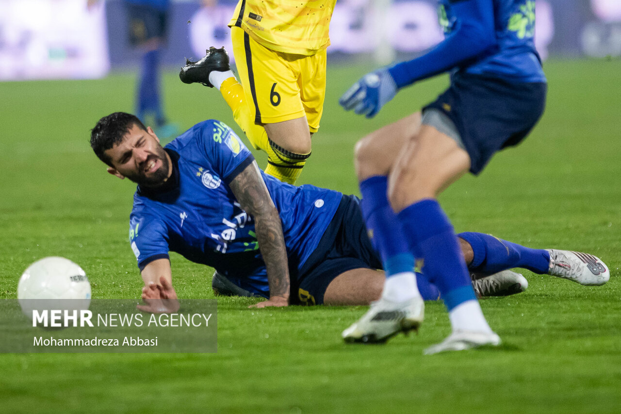 احتمال غیبت دانشگر در دیدار استقلال با پدیده