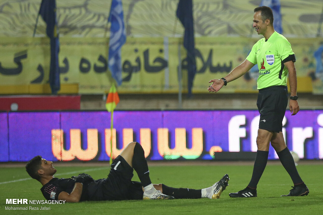 احتمال لغو قرارداد فدراسیون فوتبال با حامی داوران