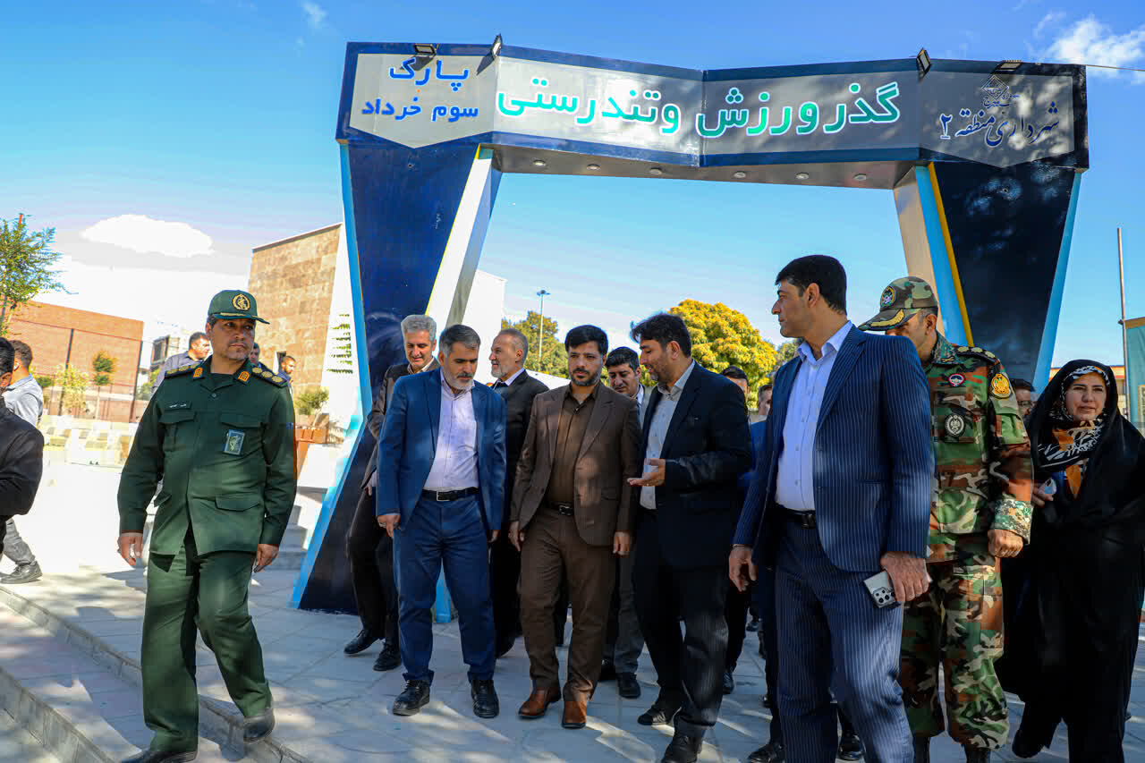 احداث زمینهای ورزشی جوانان را از آسیبهای اجتماعی دور میکند