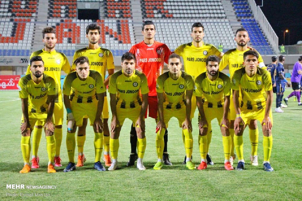 احضار یک مربی و دروازه‌بان به حراست فدراسیون فوتبال