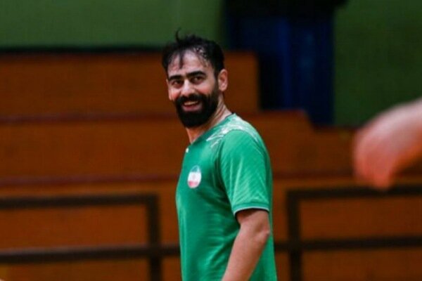 احمدوند: به نیابت از شهدا برای قهرمانی میجنگیم