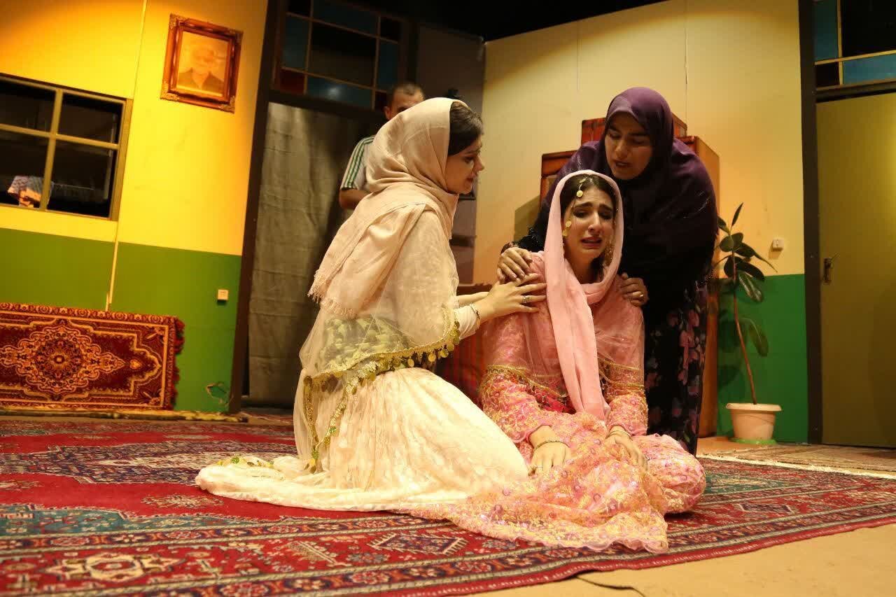 احمدی: جشنواره تئاتر کردی سقز مهمترین جشنواره هنری کردها است