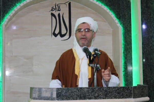 اخلاق نیکو موجب عزت انسان میشود