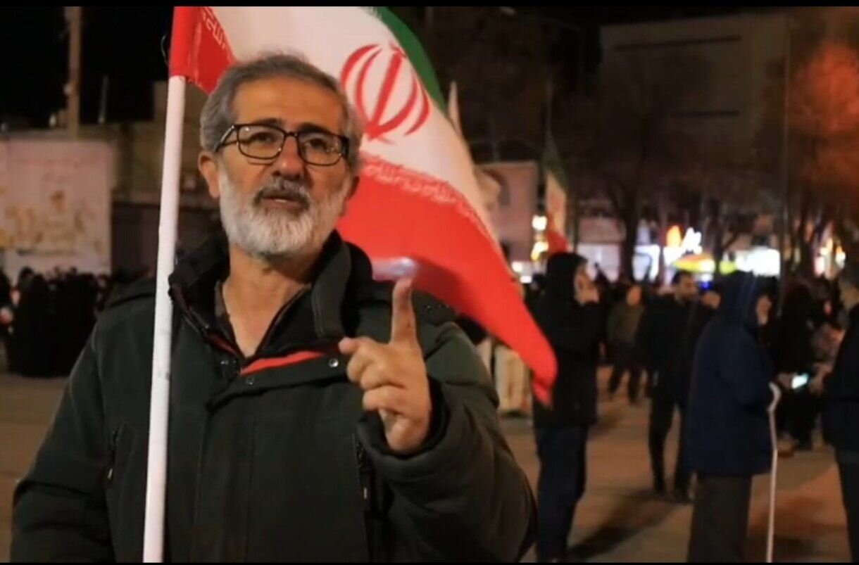 ادامه تجمع قروه‌ای‌ها در خیابان ها