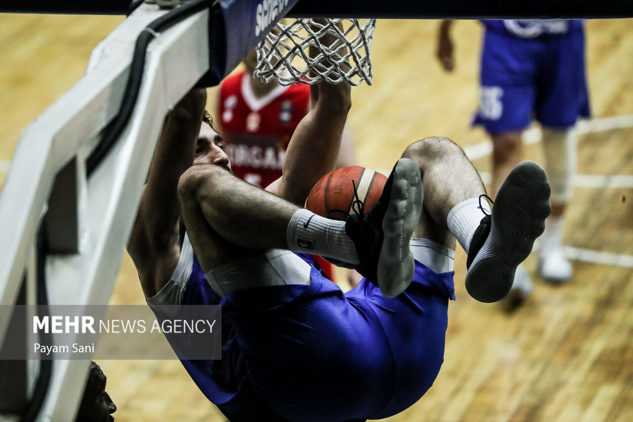 ادامه دیدارهای بدون باخت استقلال در لیگ بسکتبال