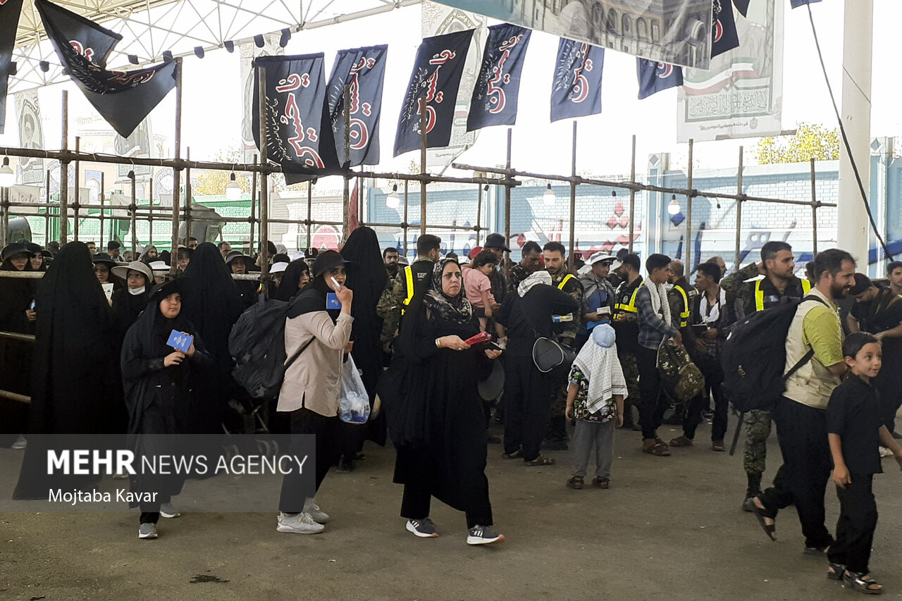 ارائه خدمات توانبخشی به زائران اربعین