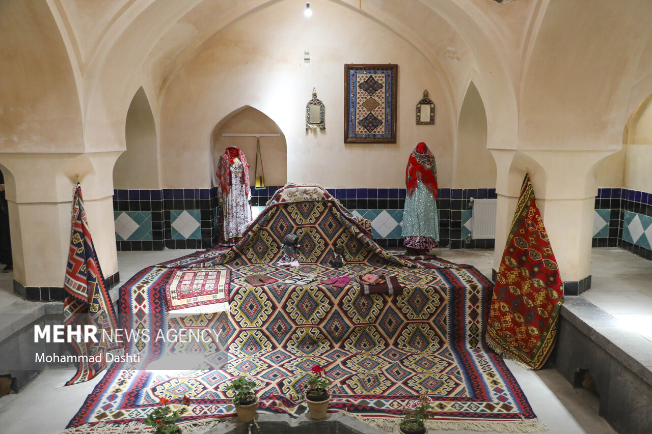 ارائه کارت اعتباری خرید صنایع‌دستی در نمایشگاه ملی