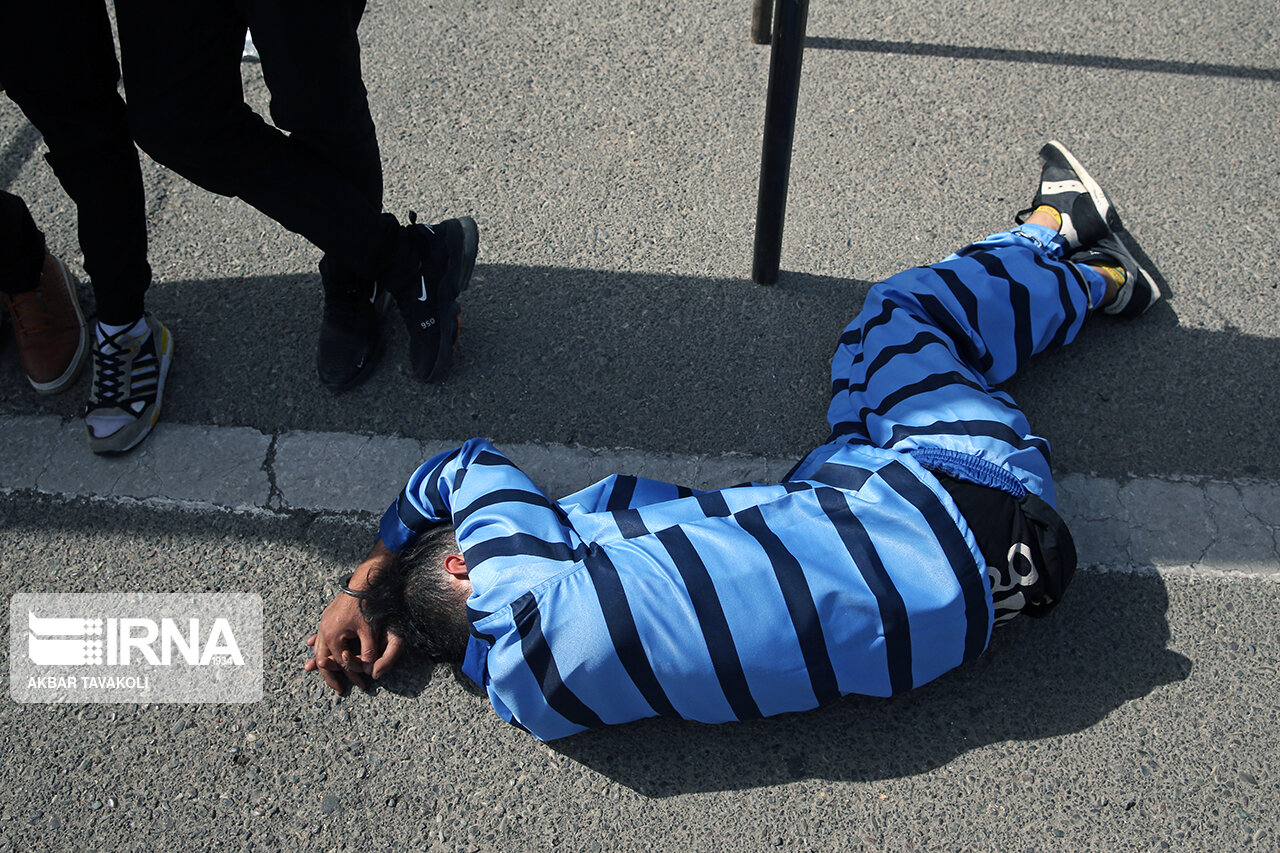 اراذل و اوباش محله “درسون آباد” شهرری دستگیر شدند